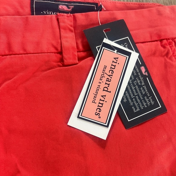 Vineyard Vines New with Tags Men’s 9” Stretch Breaker Shorts Papaya Punch - Picture 2 of 6